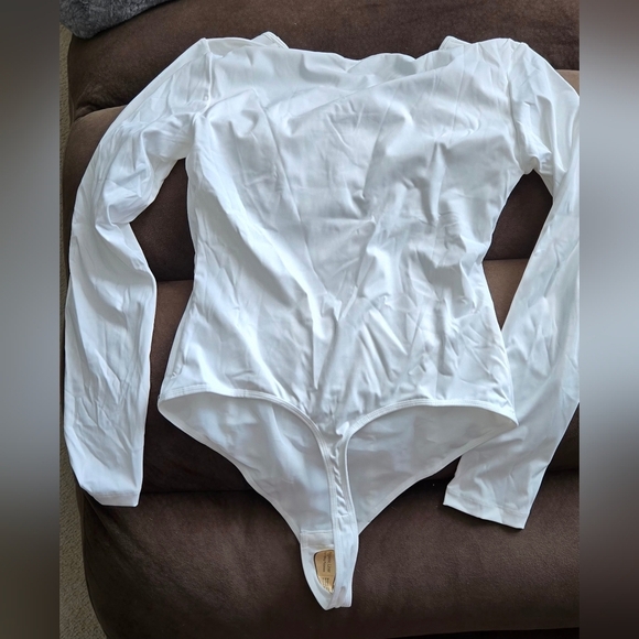 Women's White Long Sleeve Shapewear Bodysuit - Picture 3 of 11